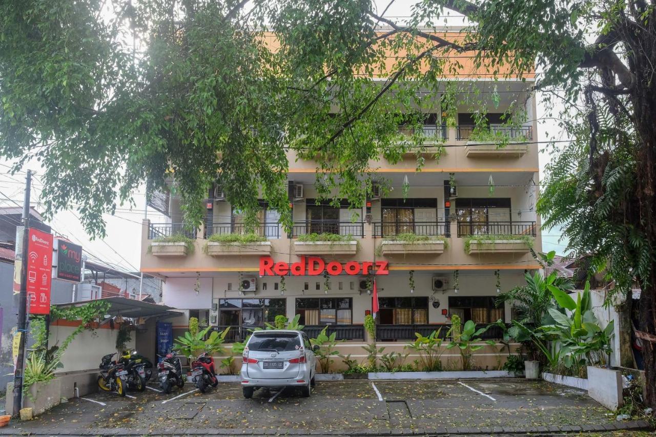 Reddoorz @ Jalan Pramuka 2*