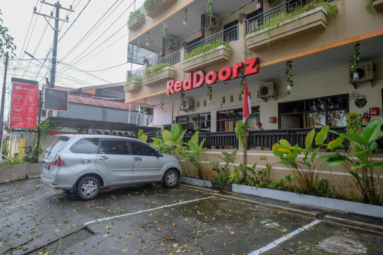 Reddoorz @ Jalan Pramuka Wisma tamu